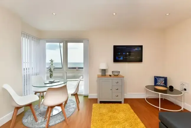 52 Meridian Bay by Mia Partners in 52 Trawler Road, SA1 1XB - Property image 6 - VivreStays