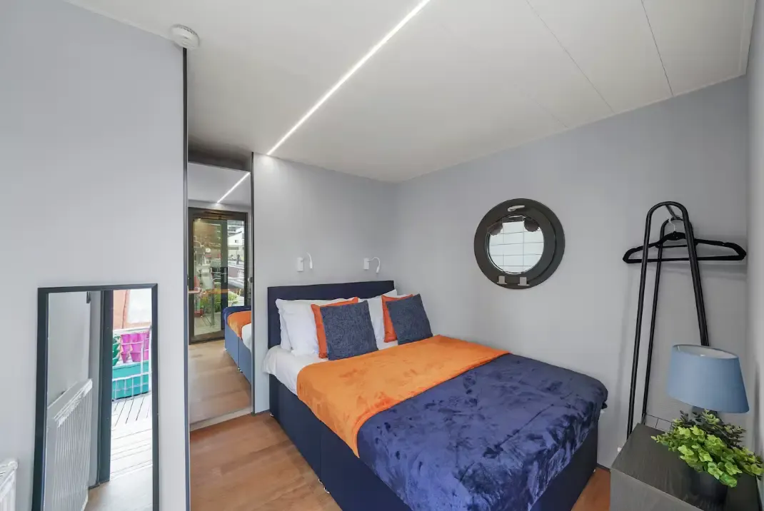 Water Lodge 2 by Mia Partners in E14 5SH, London, Greater London, England, United Kingdom - Property image 7 - VivreStays