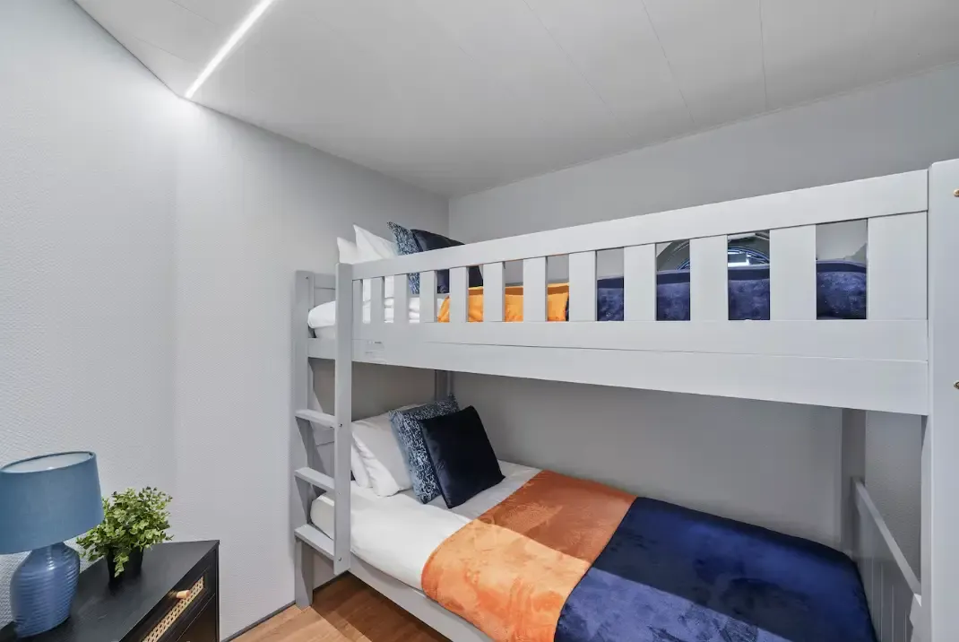Water Lodge 2 by Mia Partners in E14 5SH, London, Greater London, England, United Kingdom - Property image 9 - VivreStays