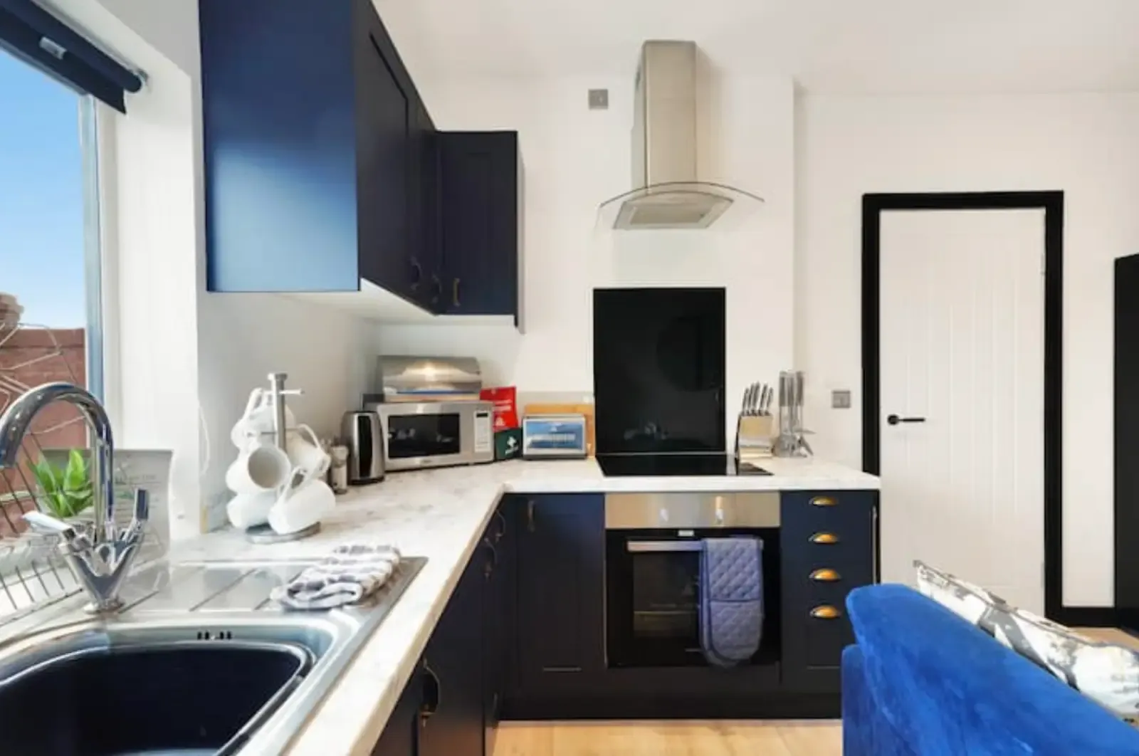 View Lower Oxford Street One-Bed by Mia Partners in 80 Lower Oxford Street, Castleford, WF10 4AF, United Kingdom Lower Oxford Street One-Bed by Mia Partners in 80 Lower Oxford Street, Castleford, WF10 4AF, United Kingdom - Property image 4 - VivreStays