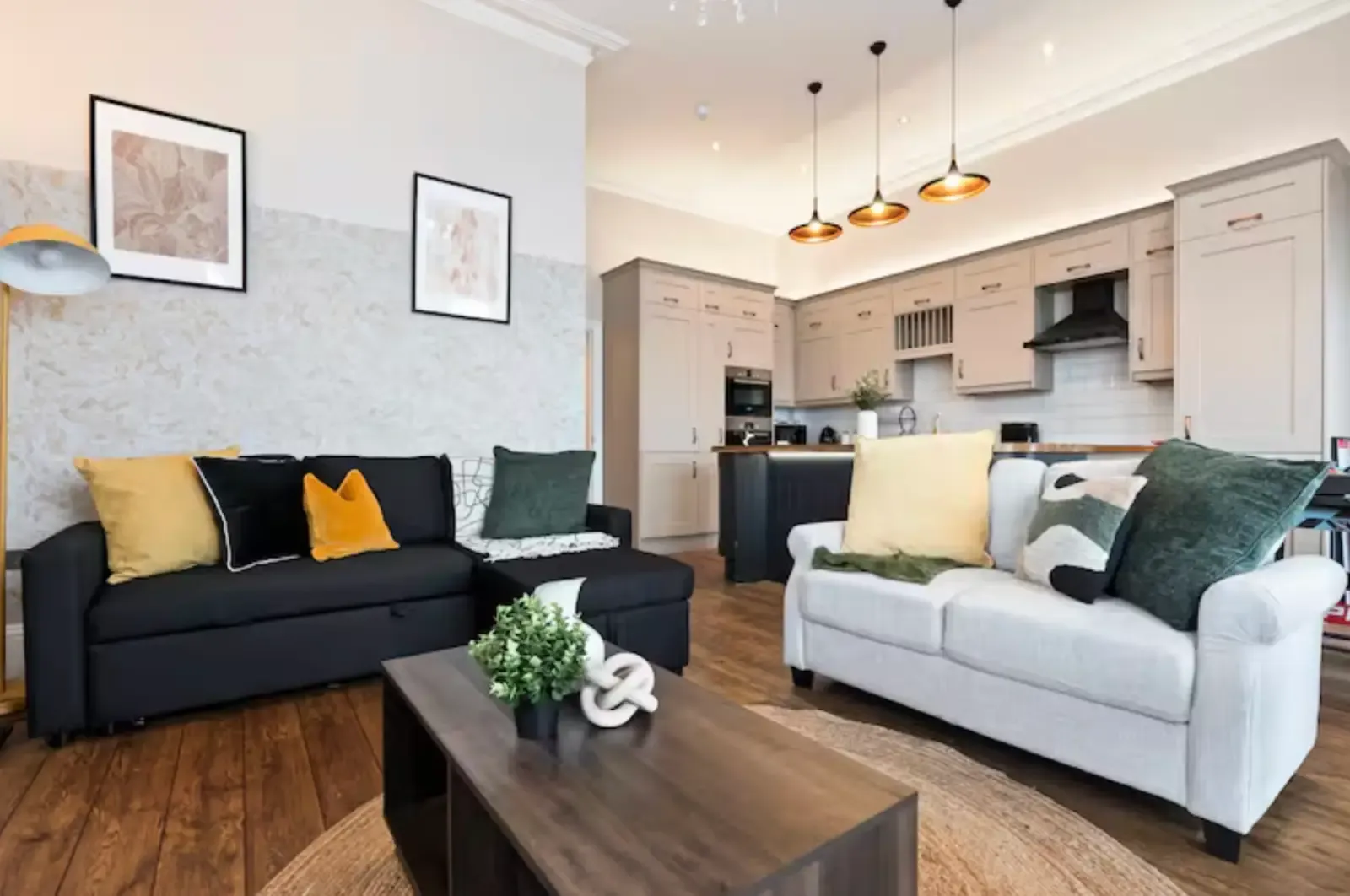 Flat 2 Marine Parade by Mia Partners in 42 Marine Parade, Worthing, BN11 3QA, United Kingdom - Property image 5 - VivreStays