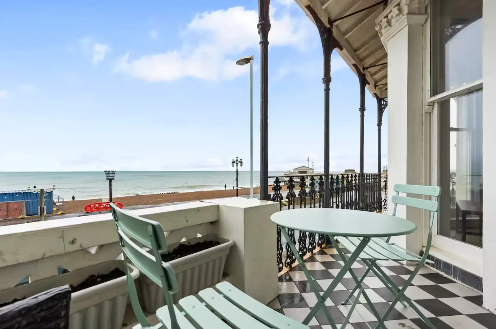 Flat 2 Marine Parade by Mia Partners in 42 Marine Parade, Worthing, BN11 3QA, United Kingdom - Property image 15 - VivreStays