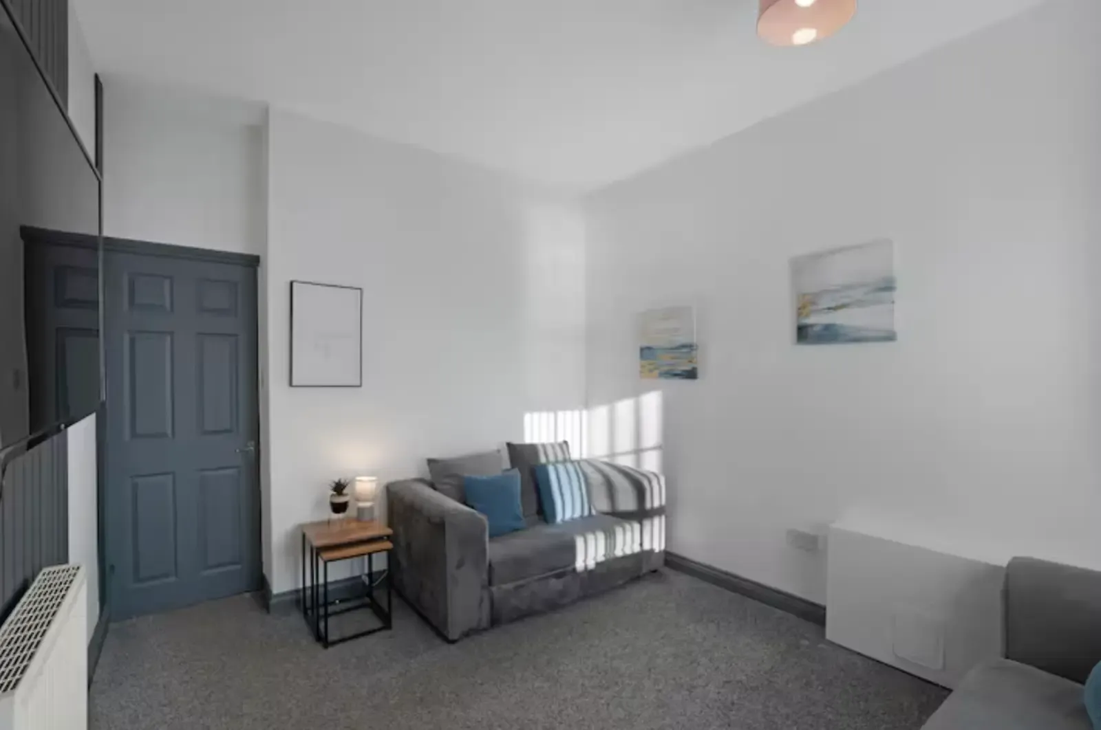 View 1, 82 Church Road by Mia Partners in 82 Church Road, TS18 1TW 1, 82 Church Road by Mia Partners in 82 Church Road, TS18 1TW - Property image 3 - VivreStays