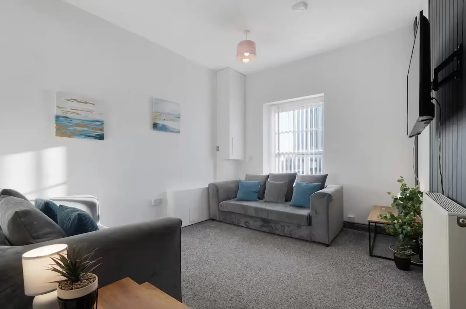 View 1, 82 Church Road by Mia Partners in 82 Church Road, TS18 1TW 1, 82 Church Road by Mia Partners in 82 Church Road, TS18 1TW - Property image 2 - VivreStays