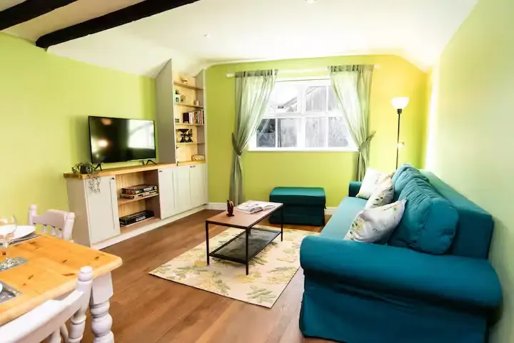 View Lowes Cottage by Mia Partners in NG14 5HW, Nottingham, Nottinghamshire, England, United Kingdom Lowes Cottage by Mia Partners in NG14 5HW, Nottingham, Nottinghamshire, England, United Kingdom - Property image 3 - VivreStays