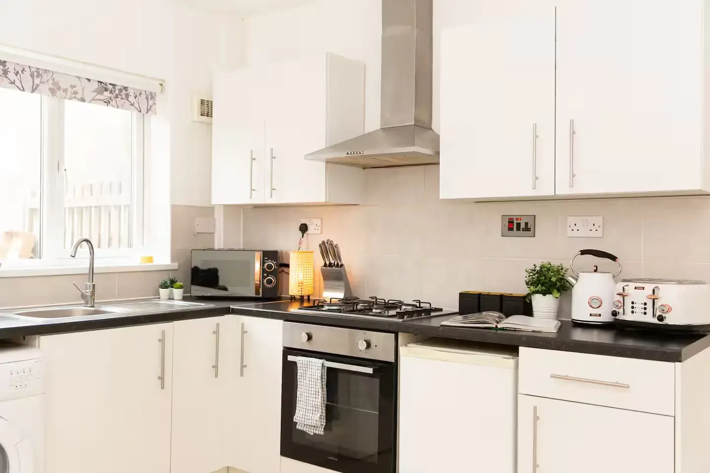 View Eaton Terrace by Mia Partners in 8 Eaton Terrace, Nottingham, NG3 5QP, United Kingdom Eaton Terrace by Mia Partners in 8 Eaton Terrace, Nottingham, NG3 5QP, United Kingdom - Property image 3 - VivreStays