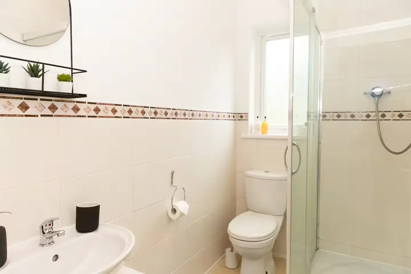 View Eaton Terrace by Mia Partners in 8 Eaton Terrace, Nottingham, NG3 5QP, United Kingdom Eaton Terrace by Mia Partners in 8 Eaton Terrace, Nottingham, NG3 5QP, United Kingdom - Property image 5 - VivreStays