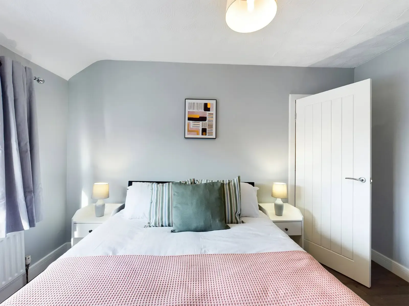 View Dodhurst Road by Mia Partners Dodhurst Road by Mia Partners serviced apartment - Wigan - VivreStays