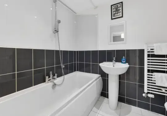 View Seymour House by Mia Partners in NP26 3GF, Caldicot, Monmouthshire, Wales, United Kingdom Seymour House by Mia Partners in NP26 3GF, Caldicot, Monmouthshire, Wales, United Kingdom - Property image 6 - VivreStays