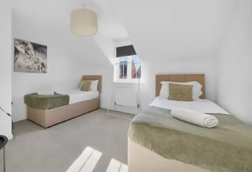 Seymour House by Mia Partners serviced apartment - Caldicot - VivreStays