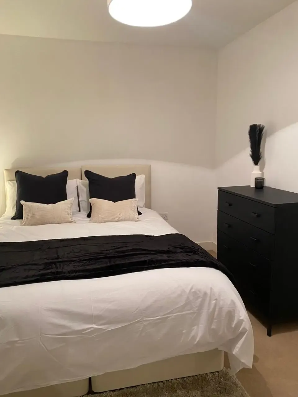 St. Agnes Way by Mia Partners serviced apartment - UK - VivreStays