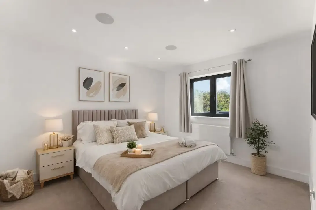 1 Phoenix Close by Mia Partners in 1 Phoenix Close, Gerrards Cross, SL9 7AU, United Kingdom - Property image 6 - VivreStays