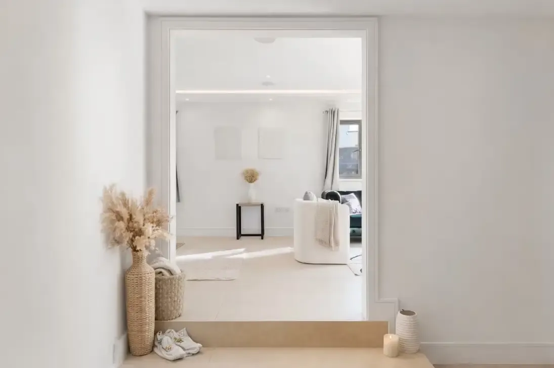 1 Phoenix Close by Mia Partners in 1 Phoenix Close, Gerrards Cross, SL9 7AU, United Kingdom - Property image 13 - VivreStays