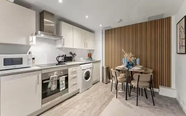 View 2 Meridian House One-Bed by Mia Partners in 2 Artist Street, LS12 2EW 2 Meridian House One-Bed by Mia Partners in 2 Artist Street, LS12 2EW - Property image 5 - VivreStays