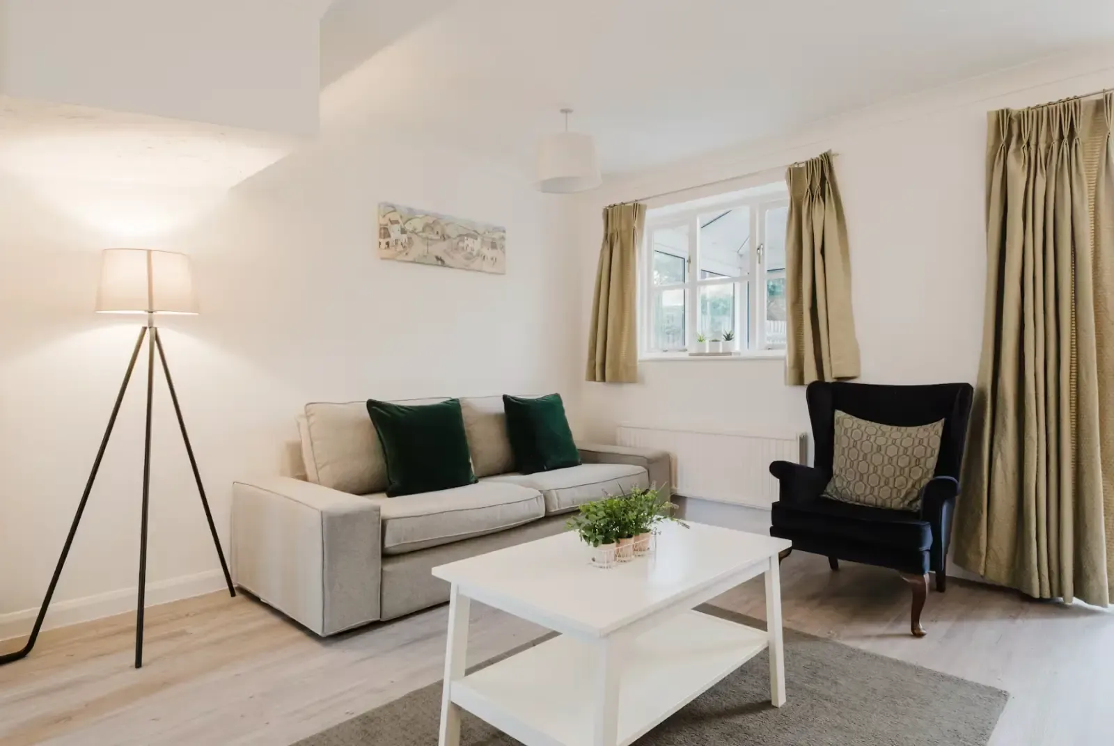 25 Wallmead Gardens by Mia Partners in 25 Wallmead Gardens, Milton Keynes, MK5 8ER, United Kingdom - Property image 2 - VivreStays