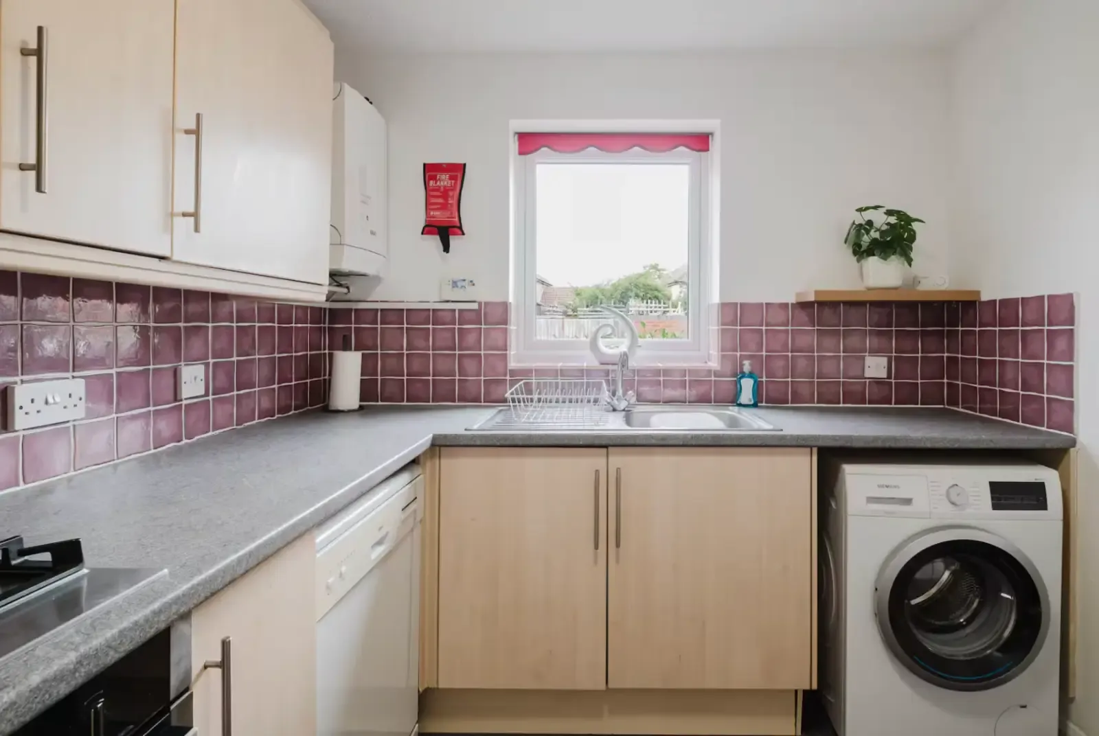 25 Wallmead Gardens by Mia Partners in 25 Wallmead Gardens, Milton Keynes, MK5 8ER, United Kingdom - Property image 6 - VivreStays
