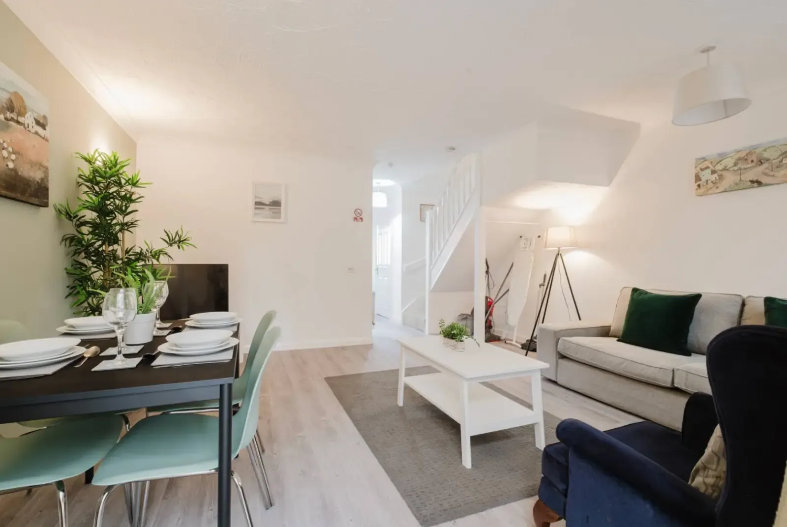 25 Wallmead Gardens by Mia Partners in 25 Wallmead Gardens, Milton Keynes, MK5 8ER, United Kingdom - Property image 7 - VivreStays