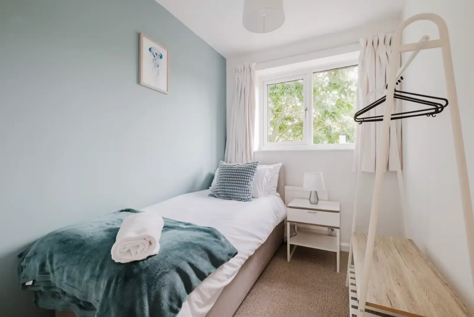 25 Wallmead Gardens by Mia Partners in 25 Wallmead Gardens, Milton Keynes, MK5 8ER, United Kingdom - Property image 10 - VivreStays