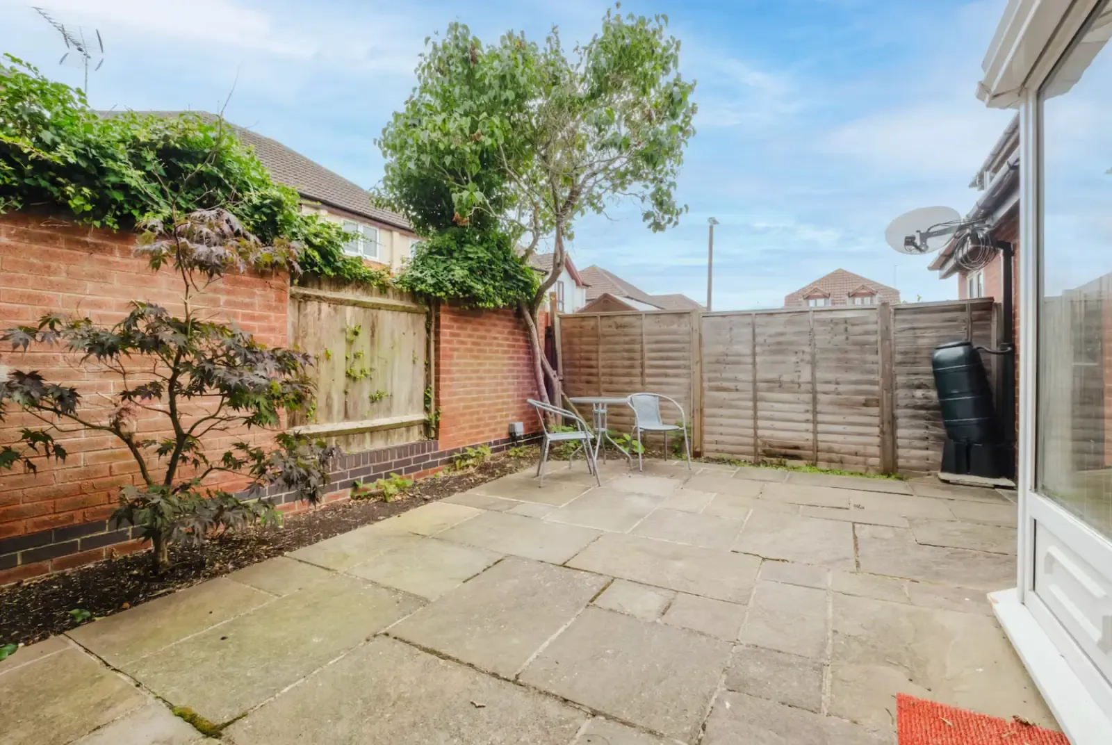 25 Wallmead Gardens by Mia Partners in 25 Wallmead Gardens, Milton Keynes, MK5 8ER, United Kingdom - Property image 14 - VivreStays
