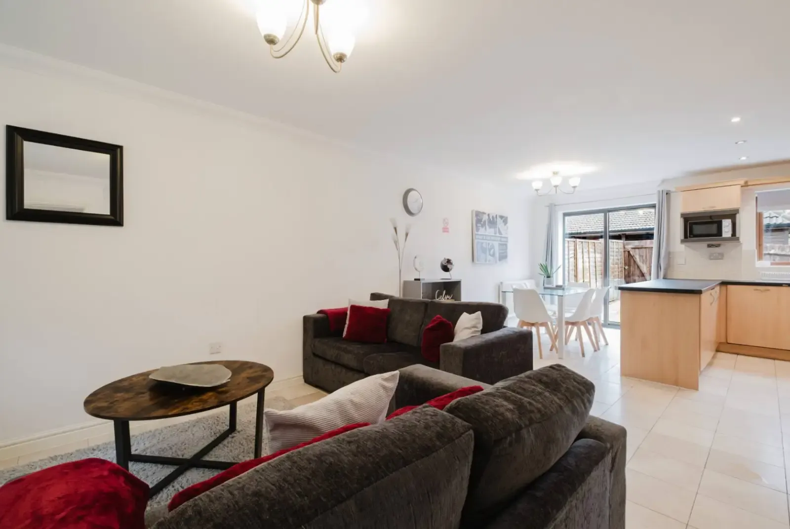 22 Corris Court by Mia Partners in 22 Corris Court, MK10 9NR - Property image 2 - VivreStays