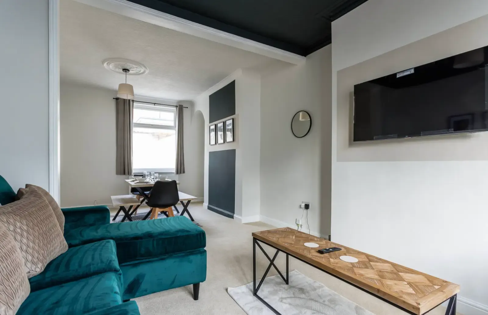 4 Londonderry Road by Mia Partners in 4 Londonderry Road, Stockton-on-Tees, TS19 0DJ, United Kingdom - Property image 2 - VivreStays