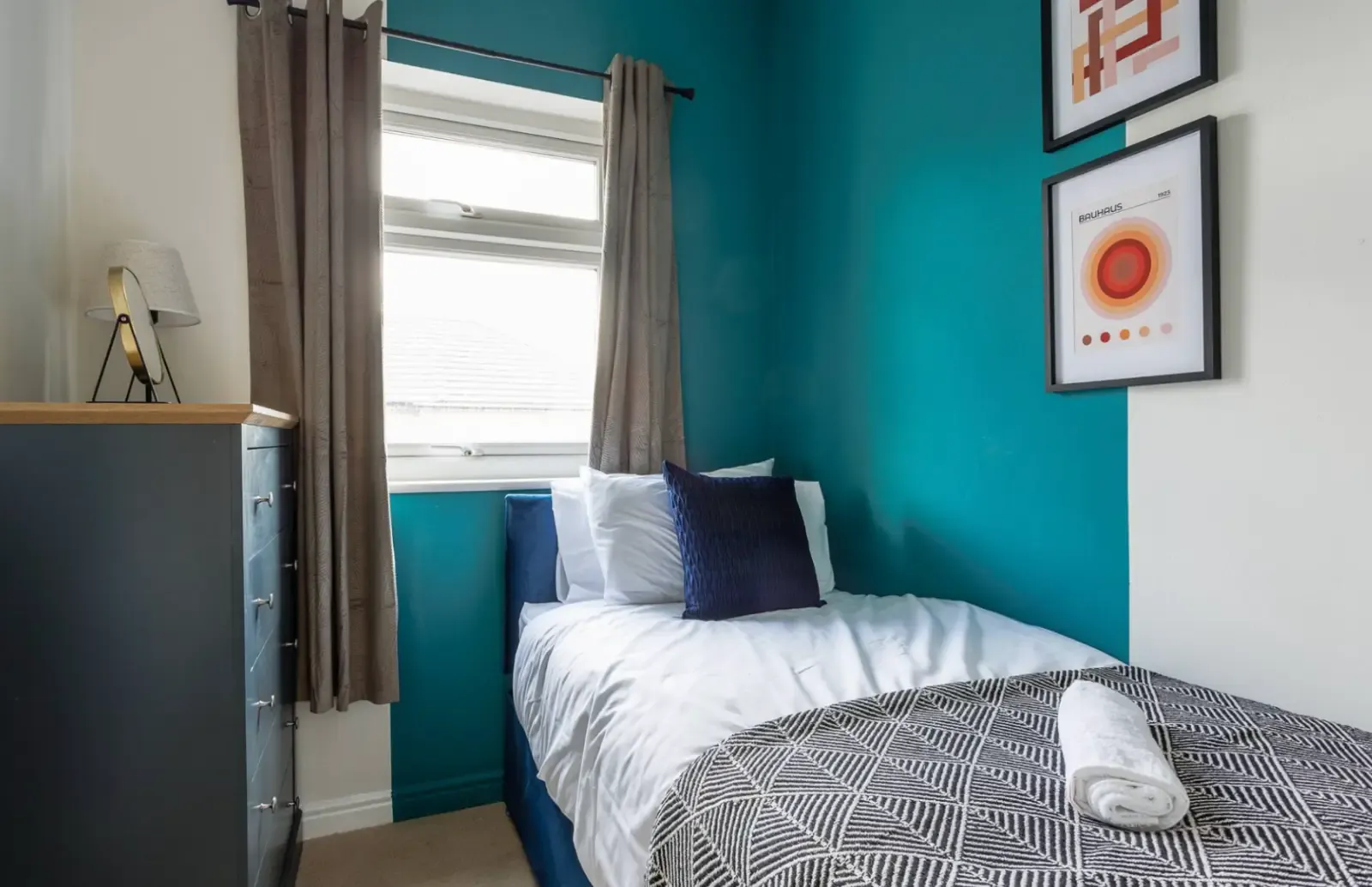 4 Londonderry Road by Mia Partners in 4 Londonderry Road, Stockton-on-Tees, TS19 0DJ, United Kingdom - Property image 13 - VivreStays