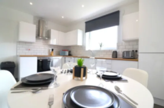 Hattrix View - Cumbernauld Cumbernauld - Apartment in G67 2SE, Glasgow, North Lanarkshire, Scotland, United Kingdom - Property image 24 - VivreStays