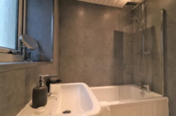 Carrick View - Cumbernauld Cumbernauld - Apartment in G67 2SE, Glasgow, North Lanarkshire, Scotland, United Kingdom - Property image 3 - VivreStays