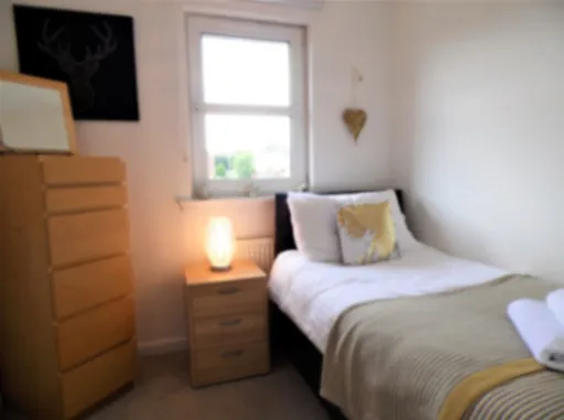 Brambling House - Carnbroe Coatbridge - Apartment (1) in ML5 4UP, Coatbridge, North Lanarkshire, Scotland, United Kingdom - Property image 20 - VivreStays