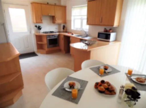 Brambling House - Carnbroe Coatbridge - Apartment (1) in ML5 4UP, Coatbridge, North Lanarkshire, Scotland, United Kingdom - Property image 29 - VivreStays
