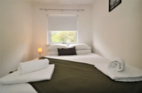 Culzean House - Carfin Newarthill - Apartment in ML1 5AS, Motherwell, North Lanarkshire, Scotland, United Kingdom - Property image 6 - VivreStays