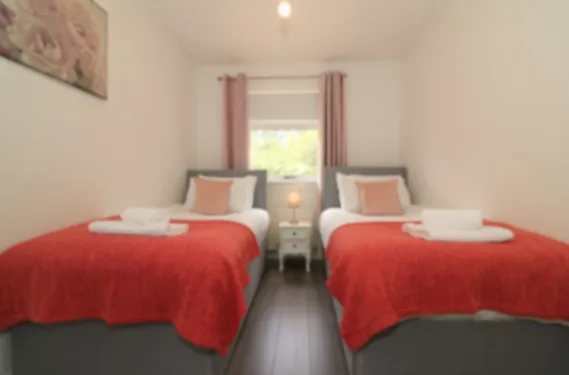 Culzean House - Carfin Newarthill - Apartment in ML1 5AS, Motherwell, North Lanarkshire, Scotland, United Kingdom - Property image 11 - VivreStays