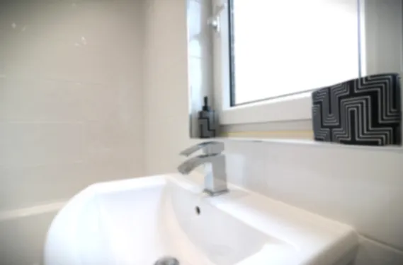 Drumvale House - Moodiesburn Moodiesburn - Apartment in G69 0DR, Glasgow, North Lanarkshire, Scotland, United Kingdom - Property image 3 - VivreStays