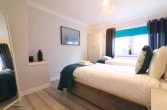Drumvale House - Moodiesburn Moodiesburn - Apartment in G69 0DR, Glasgow, North Lanarkshire, Scotland, United Kingdom - Property image 9 - VivreStays