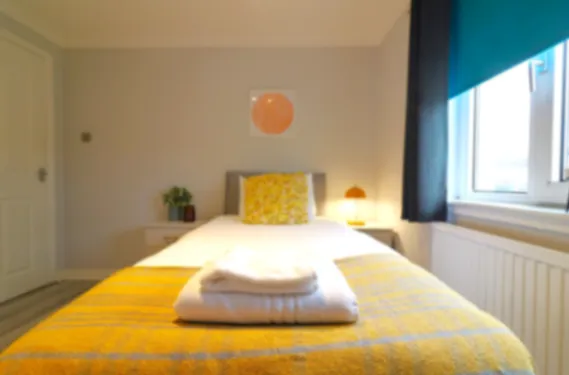 Drumvale House - Moodiesburn Moodiesburn - Apartment in G69 0DR, Glasgow, North Lanarkshire, Scotland, United Kingdom - Property image 16 - VivreStays