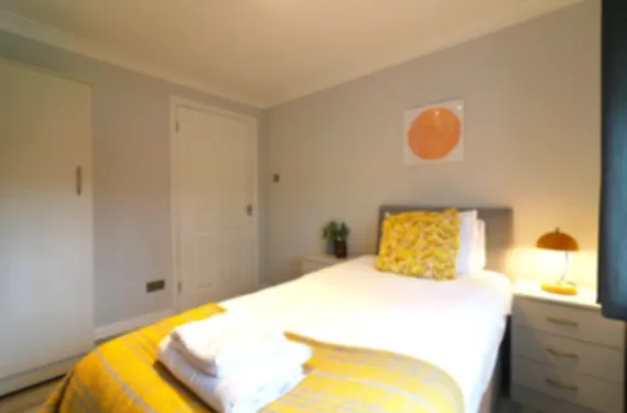 Drumvale House - Moodiesburn Moodiesburn - Apartment in G69 0DR, Glasgow, North Lanarkshire, Scotland, United Kingdom - Property image 17 - VivreStays