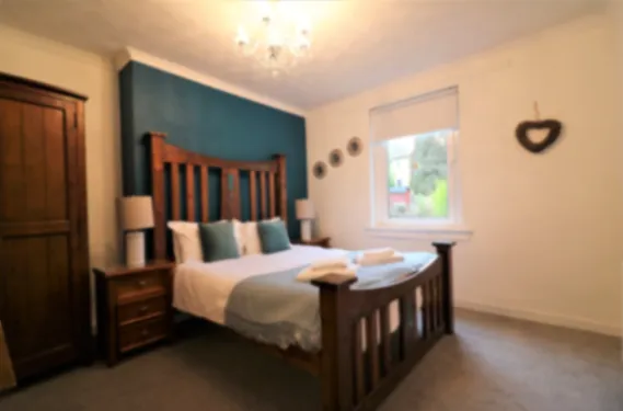 Bruce Terrace Lower - Blantyre Blantyre - Apartment in G72 9AG, Glasgow, South Lanarkshire, Scotland, United Kingdom - Property image 3 - VivreStays
