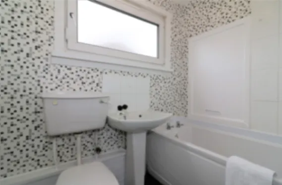 Troon House - East Kilbride East Kilbride - Apartment in G75 8TE, Glasgow, South Lanarkshire, Scotland, United Kingdom - Property image 3 - VivreStays