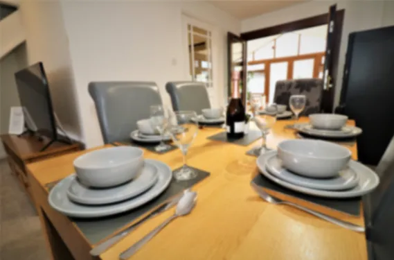 Barons Court - Paisley - Apartment in PA1 2TJ - Property image 27 - VivreStays