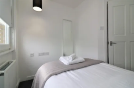 Barons Court - Paisley - Apartment in PA1 2TJ - Property image 46 - VivreStays