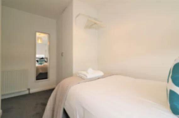 Barons Court - Paisley - Apartment in PA1 2TJ - Property image 49 - VivreStays
