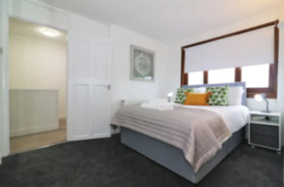Barons Court - Paisley - Apartment in PA1 2TJ - Property image 54 - VivreStays