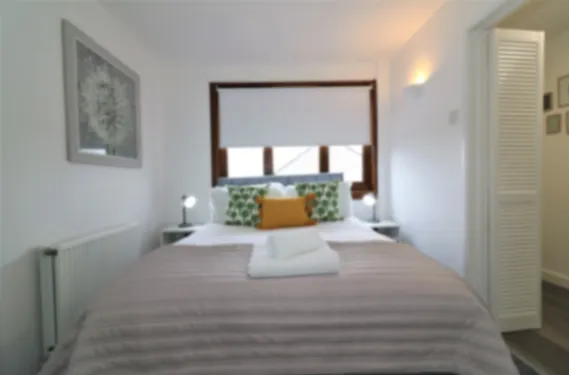 Barons Court - Paisley - Apartment in PA1 2TJ - Property image 55 - VivreStays