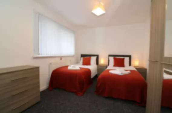 View Atholl House - Linwood - Apartment in PA3 3QZ Atholl House - Linwood - Apartment in PA3 3QZ - Property image 9 - VivreStays