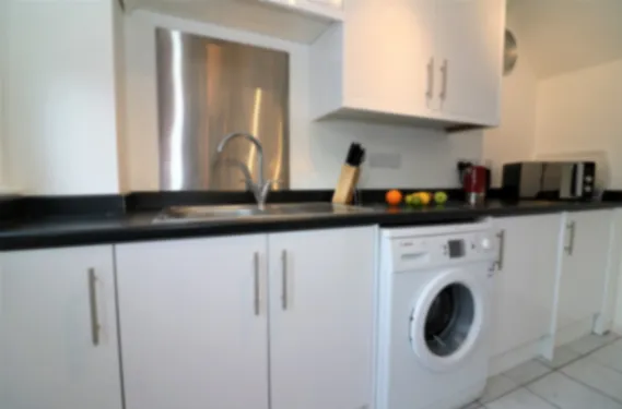 View Atholl House - Linwood - Apartment in PA3 3QZ Atholl House - Linwood - Apartment in PA3 3QZ - Property image 22 - VivreStays