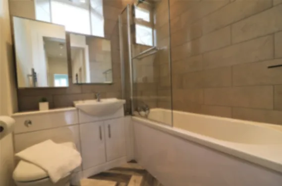 Railway Cottage - Maryhill Glasgow - Apartment in G23 5LA, Glasgow, Glasgow, Scotland, United Kingdom - Property image 2 - VivreStays