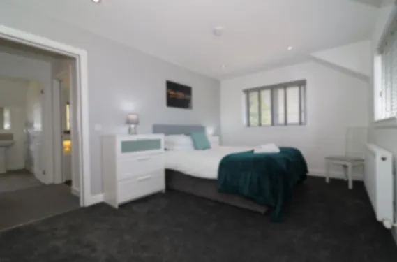 View Railway House 5 bed - Maryhill Glasgow - Apartment in G23 5LA, Glasgow, Glasgow, Scotland, United Kingdom Railway House 5 bed - Maryhill Glasgow - Apartment in G23 5LA, Glasgow, Glasgow, Scotland, United Kingdom - Property image 18 - VivreStays