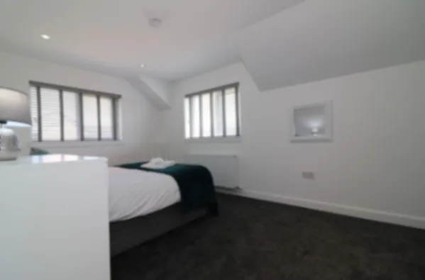 View Railway House 5 bed - Maryhill Glasgow - Apartment in G23 5LA, Glasgow, Glasgow, Scotland, United Kingdom Railway House 5 bed - Maryhill Glasgow - Apartment in G23 5LA, Glasgow, Glasgow, Scotland, United Kingdom - Property image 17 - VivreStays