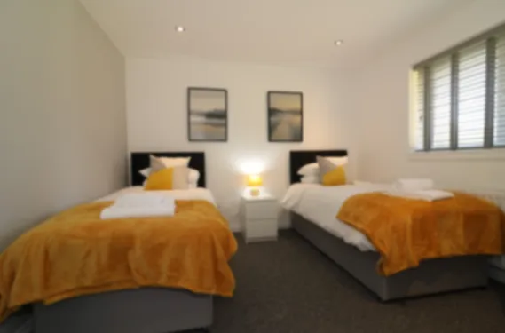 View Railway House 5 bed - Maryhill Glasgow - Apartment in G23 5LA, Glasgow, Glasgow, Scotland, United Kingdom Railway House 5 bed - Maryhill Glasgow - Apartment in G23 5LA, Glasgow, Glasgow, Scotland, United Kingdom - Property image 25 - VivreStays
