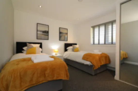 View Railway House 5 bed - Maryhill Glasgow - Apartment in G23 5LA, Glasgow, Glasgow, Scotland, United Kingdom Railway House 5 bed - Maryhill Glasgow - Apartment in G23 5LA, Glasgow, Glasgow, Scotland, United Kingdom - Property image 26 - VivreStays